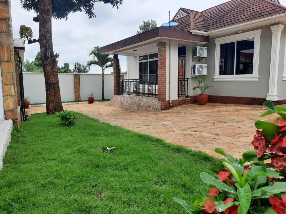 Ellyz Holiday home *